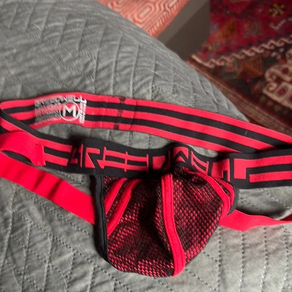 Breedwell jock med black and red - Picture 1 of 1